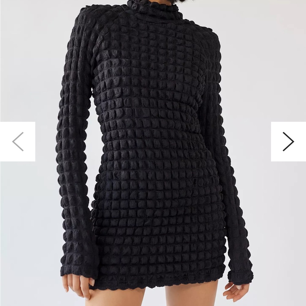 UO Pia Bubble Knit Long Sleeve Mini Dress